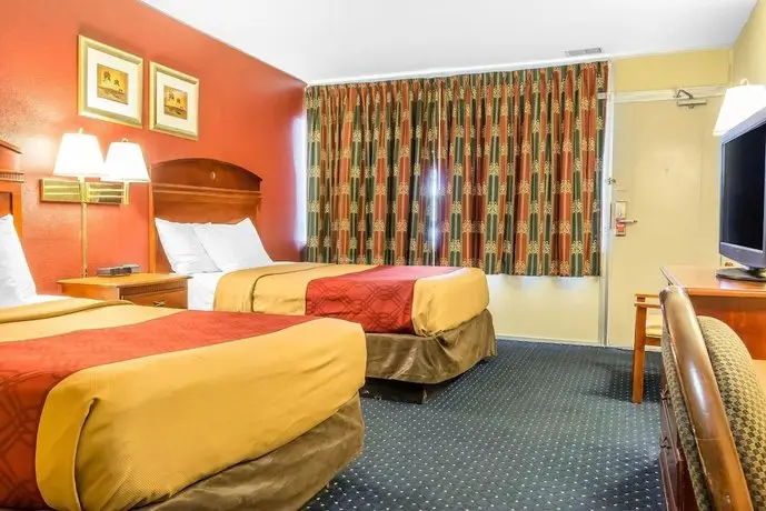 Econo Lodge Philadelphia Airport 