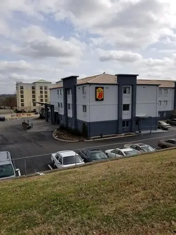 Super 8 by Wyndham Nashville East 