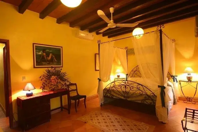 Suites La Hacienda 