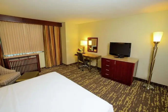 DoubleTree by Hilton Rochester - Mayo Clinic Area 