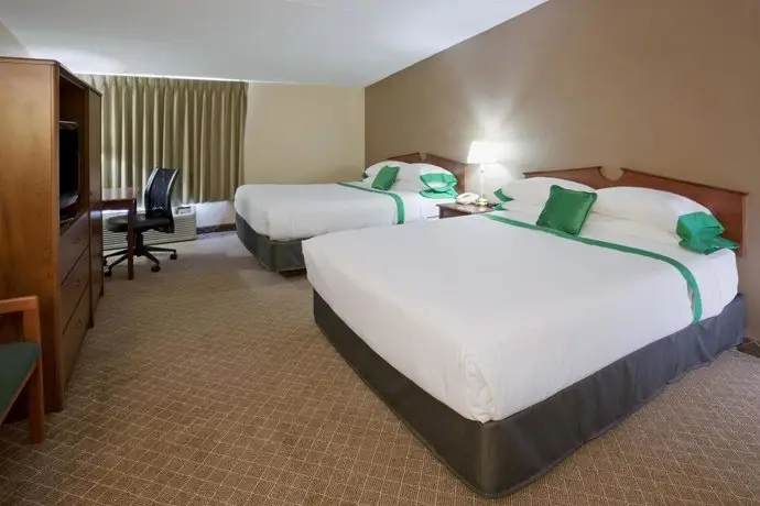 GuestHouse Inn & Suites Rochester