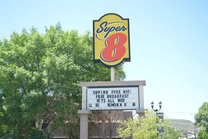 Super 8 by Wyndham St George UT 