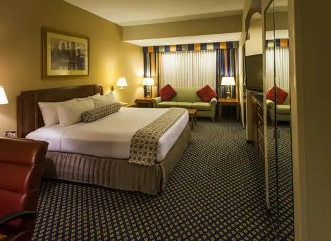 Crowne Plaza Hotel Springfield