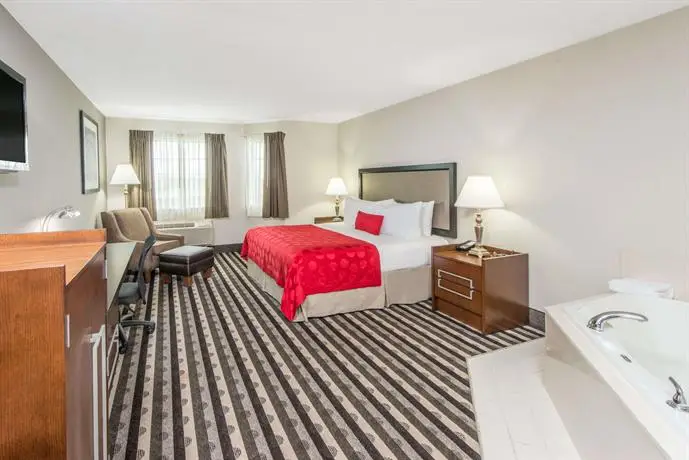 Ramada by Wyndham Springfield North 