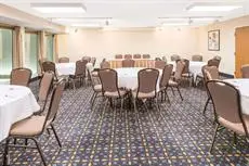 Ramada by Wyndham Springfield North 