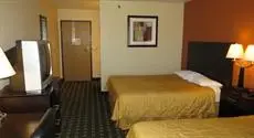 Super 8 by Wyndham Springfield East Hotel 