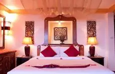 Sandalwood Luxury Villa Resort 