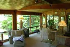 Lokahi Lodge Chalet Kilauea Collection 