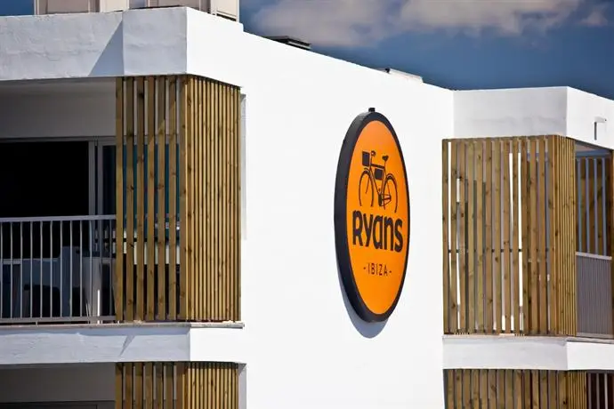 Ryans Ibiza Apartments - Only Adults 