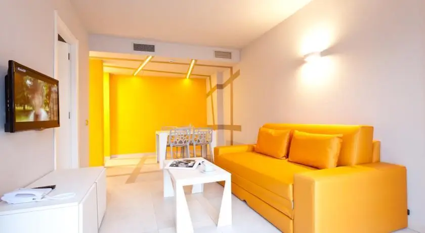 Ryans Ibiza Apartments - Only Adults 