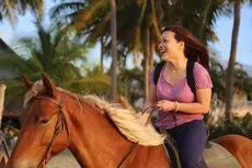 Aquarius On The Beach Nadi 