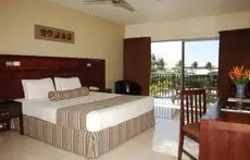 Tanoa Waterfront Hotel 