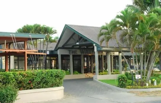 Tanoa Waterfront Hotel 