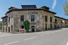 Hotel Santillana 