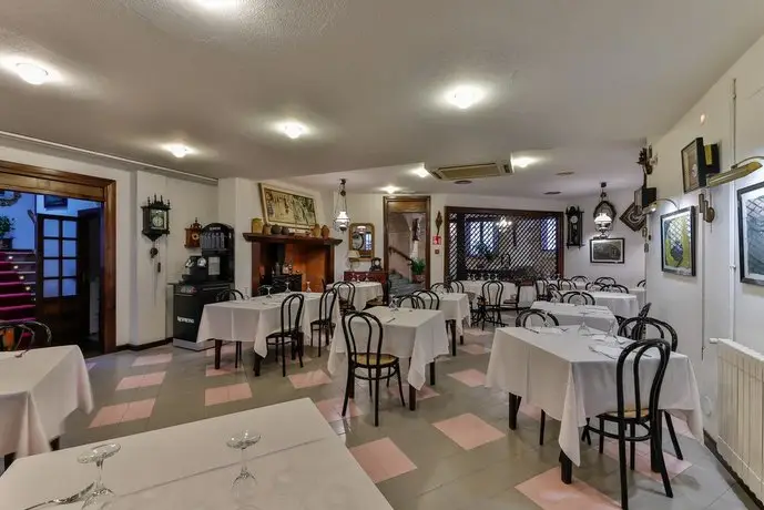 Hotel Santillana 