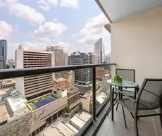 Oaks Brisbane on Charlotte Suites 