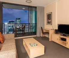 Oaks Brisbane on Charlotte Suites 