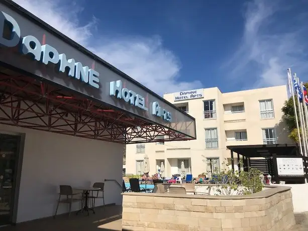 Daphne Hotel Apartments 