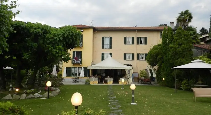 Albergo Ristorante La Ripa