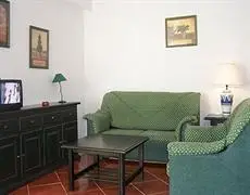 Leo Alcaudon Alcaravan Apartment Ayamonte 