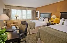 Holiday Inn Alexandria at Carlyle 