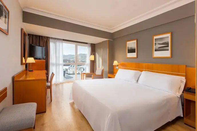 Tryp San Sebastian Orly Hotel 