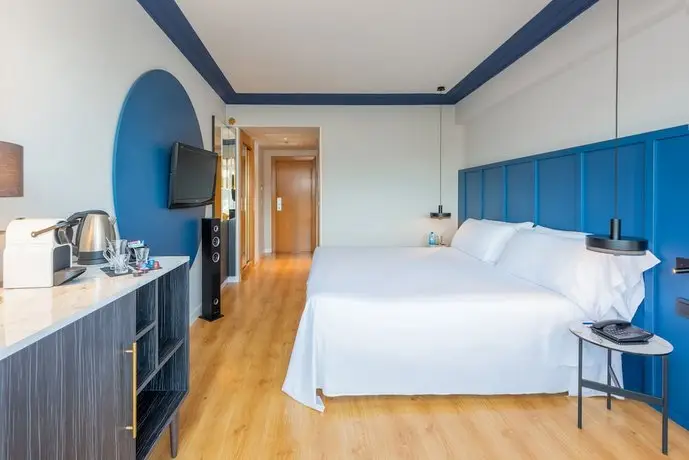 Tryp San Sebastian Orly Hotel 