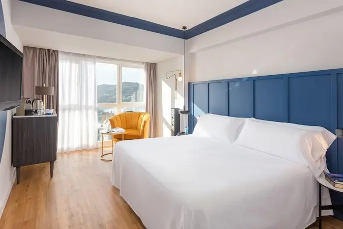 Tryp San Sebastian Orly Hotel 