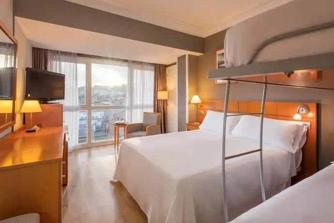 Tryp San Sebastian Orly Hotel 