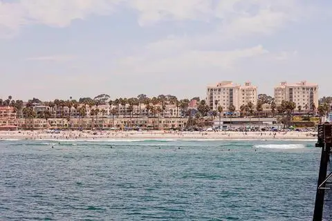 Wyndham Oceanside at the Pier 