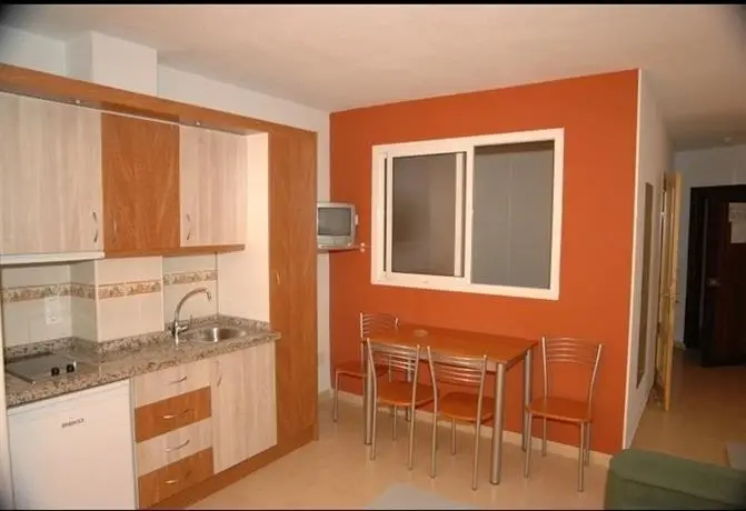 Apartamentos Doramar 