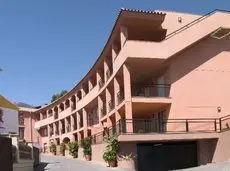 La Hacienda Apartments 