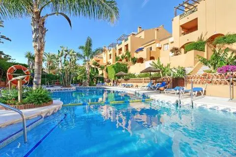 Mijas Costa Oasis by Grangefield Oasis Club Aparthotel 