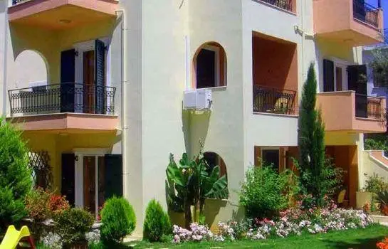 Philippos Hotel Apartments 