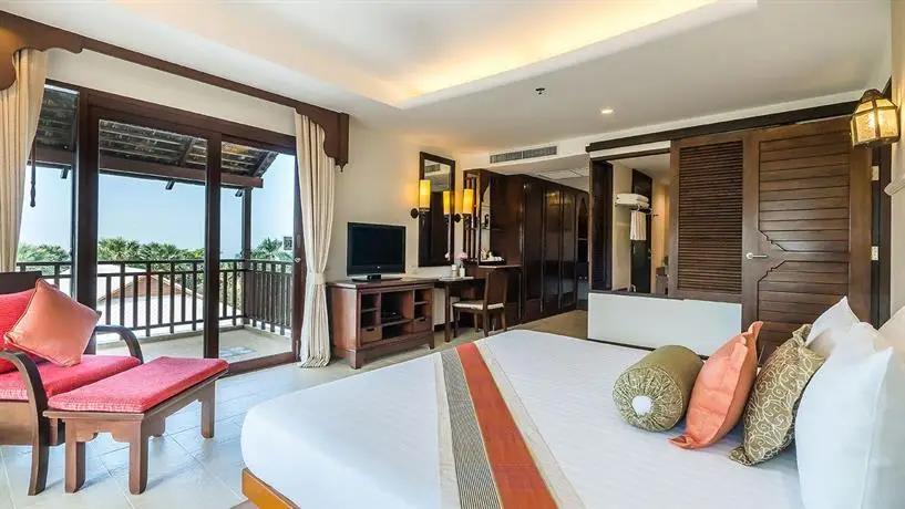 Ravindra Beach Resort & Spa 