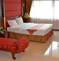 Floral Hotel Dolphin Circle Pattaya 