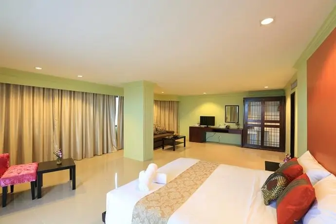 Pattaya Centre Hotel 