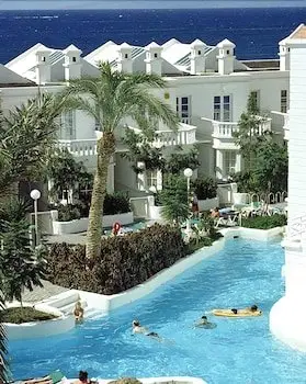 Lagos de Fanabe Beach Resort 