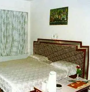 OYO 15359 Hotel Kachandeep 