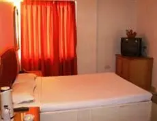 OYO 15359 Hotel Kachandeep 