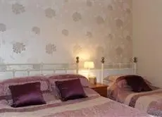 The Moorfield Hotel-Bed and Breakfast 