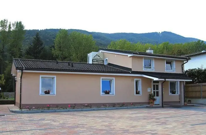 Guest House Pri Gondoli 