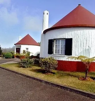 Cabanas Sao Jorge Village 