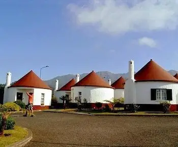 Cabanas Sao Jorge Village 