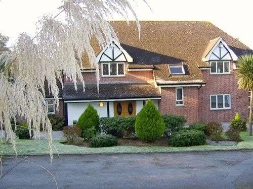 Les Bouviers Restaurant With Rooms 