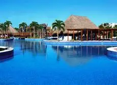 Hotel Valentin Imperial Riviera Maya 