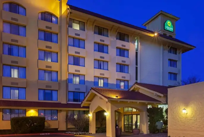 La Quinta Inn & Suites Seattle Sea-Tac Airport