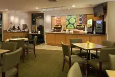 La Quinta Inn & Suites Seattle Sea-Tac Airport 