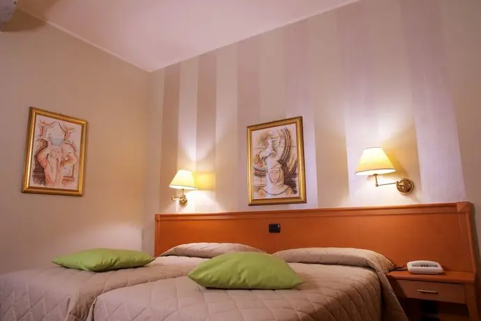 Hotel La Luna Lucca 