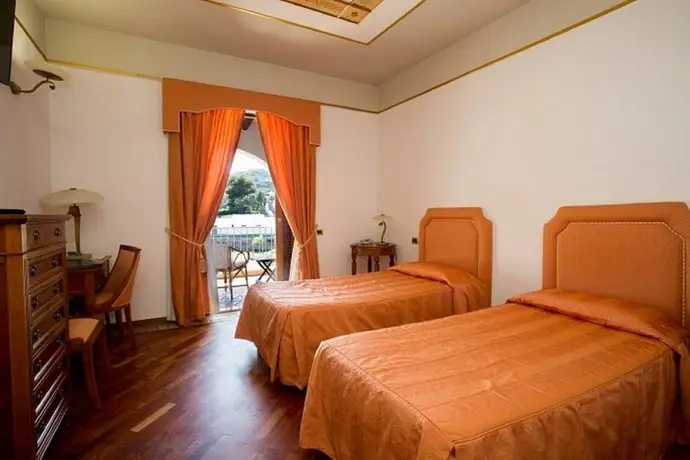 Hotel Tritone Lipari 